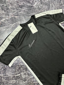 Conjunto Nike Dry Fit Preto