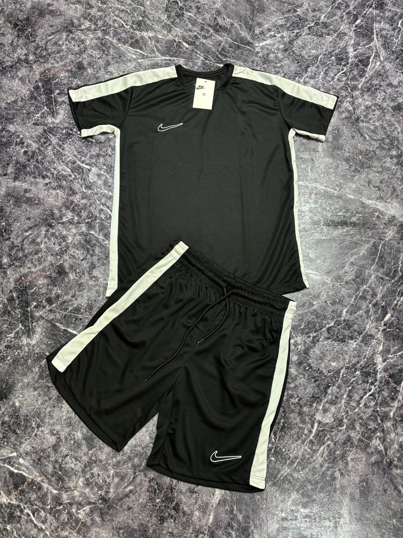Conjunto Nike Dry Fit Preto