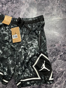 Short Jordan Diamond preto e branco