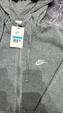Moleton Nike Club Cinza