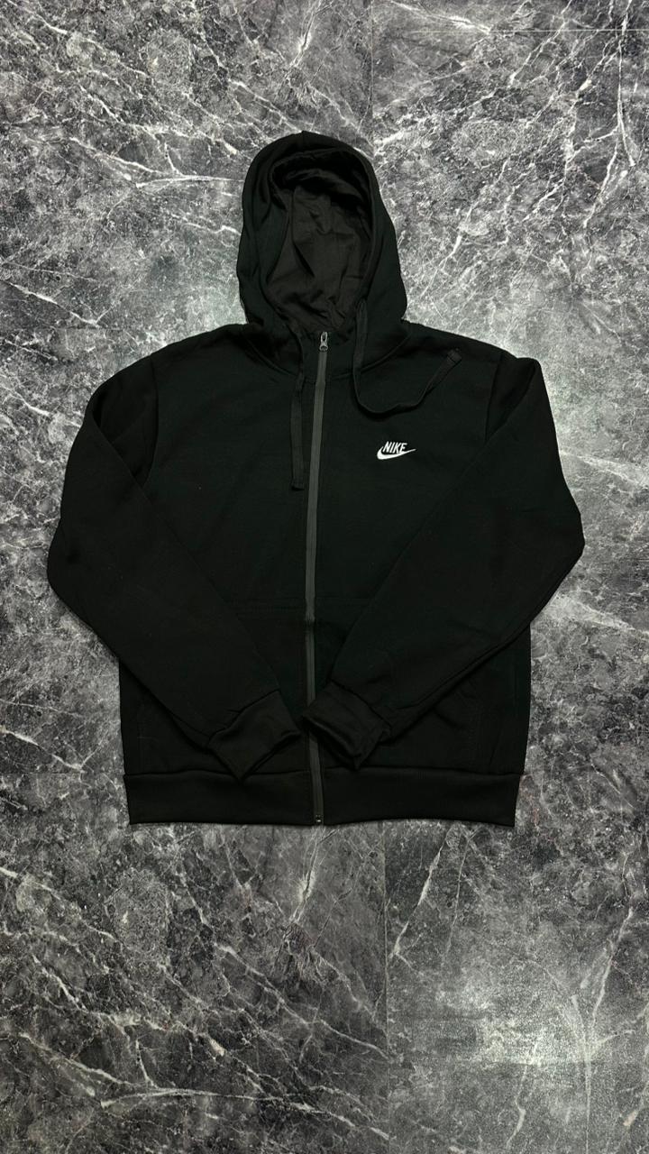 Moleton Nike Club preto